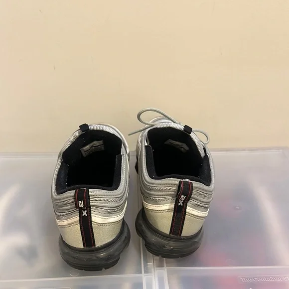 Nike Silver and Black Sneakers - Picture 3 of 7